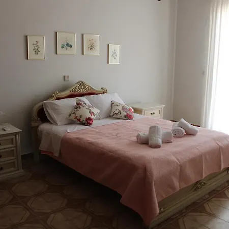 Apartment Despinas *