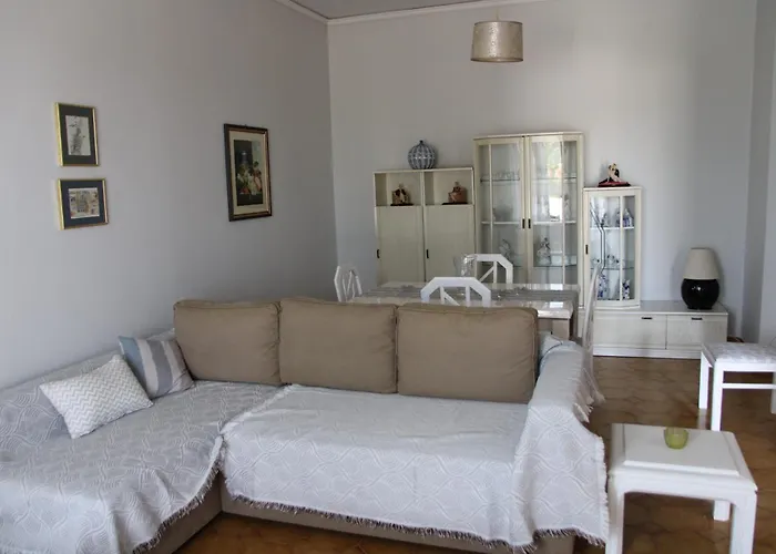 Despinas 아파트 *